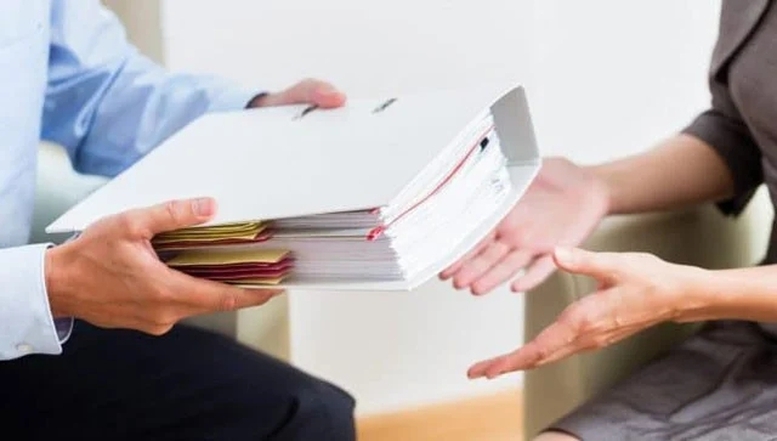 Quy định mới về vận chuyển, giao, nhận và mang tài liệu, vật chứa bí mật nhà nước