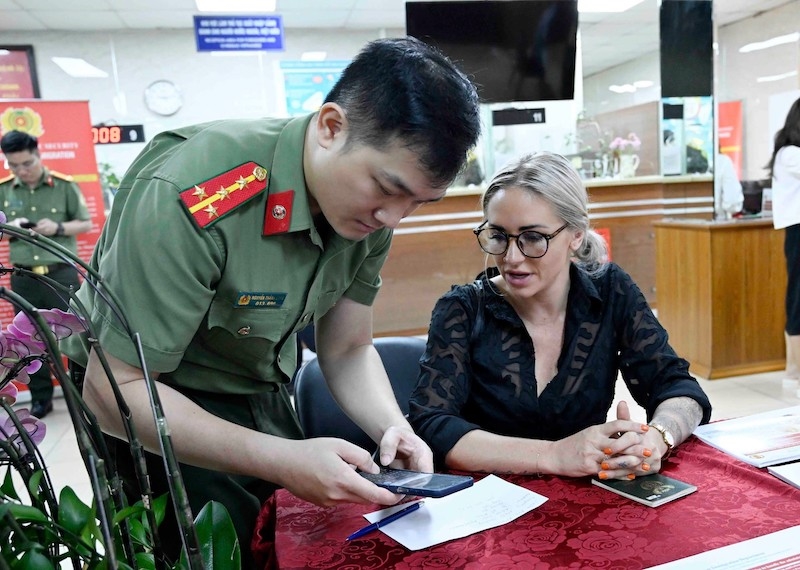 Sửa đổi, bổ sung cơ chế phối hợp trong công tác quản lý nhập cảnh, xuất cảnh, quá cảnh, cư trú của người nước ngoài tại Việt Nam