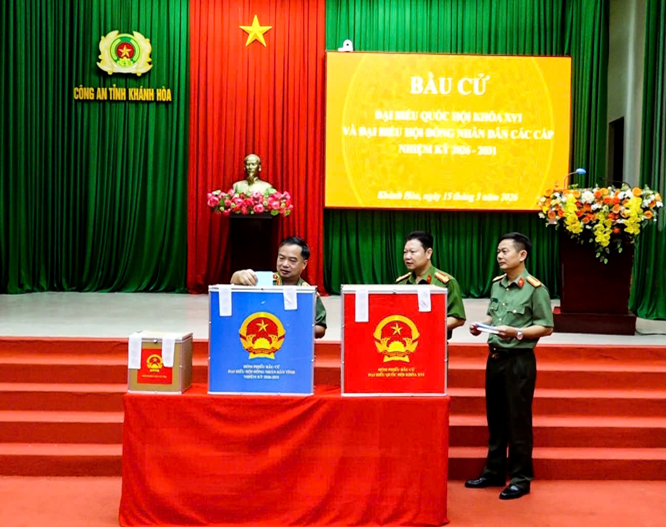 Điểm bầu cử Công an tỉnh Khánh Hòa tổ chức Lễ khai mạc và bầu cử Đại biểu Quốc hội khóa XVI và đại biểu HĐND các cấp nhiệm kỳ 2026 - 2031