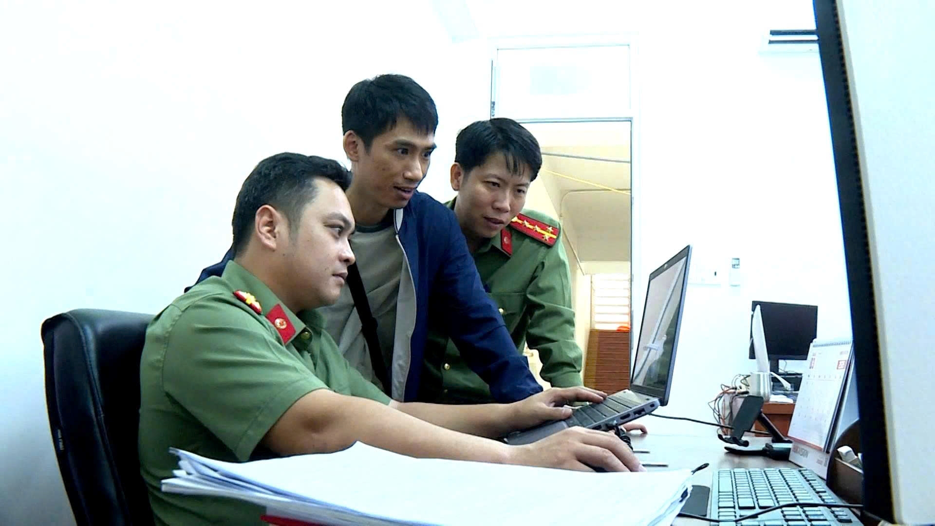 Đấu tranh chống luận điệu xuyên tạc, thông tin xấu độc về cuộc bầu cử trên không gian mạng