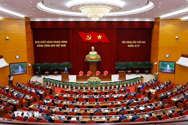 Bế mạc Hội nghị Trung ương lần thứ 2: Thống nhất cao về những vấn đề lớn, hệ trọng