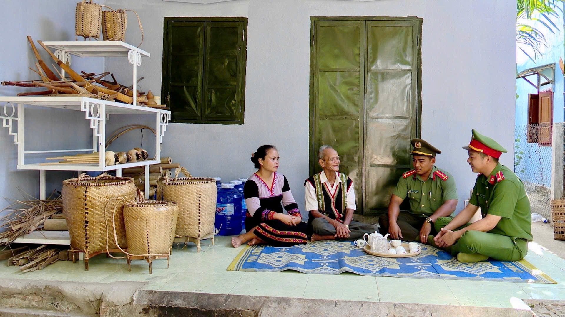 Khánh Hoà: Đẩy mạnh tuyên truyền về ngày bầu cử cho người đồng bào  các dân tộc ít người