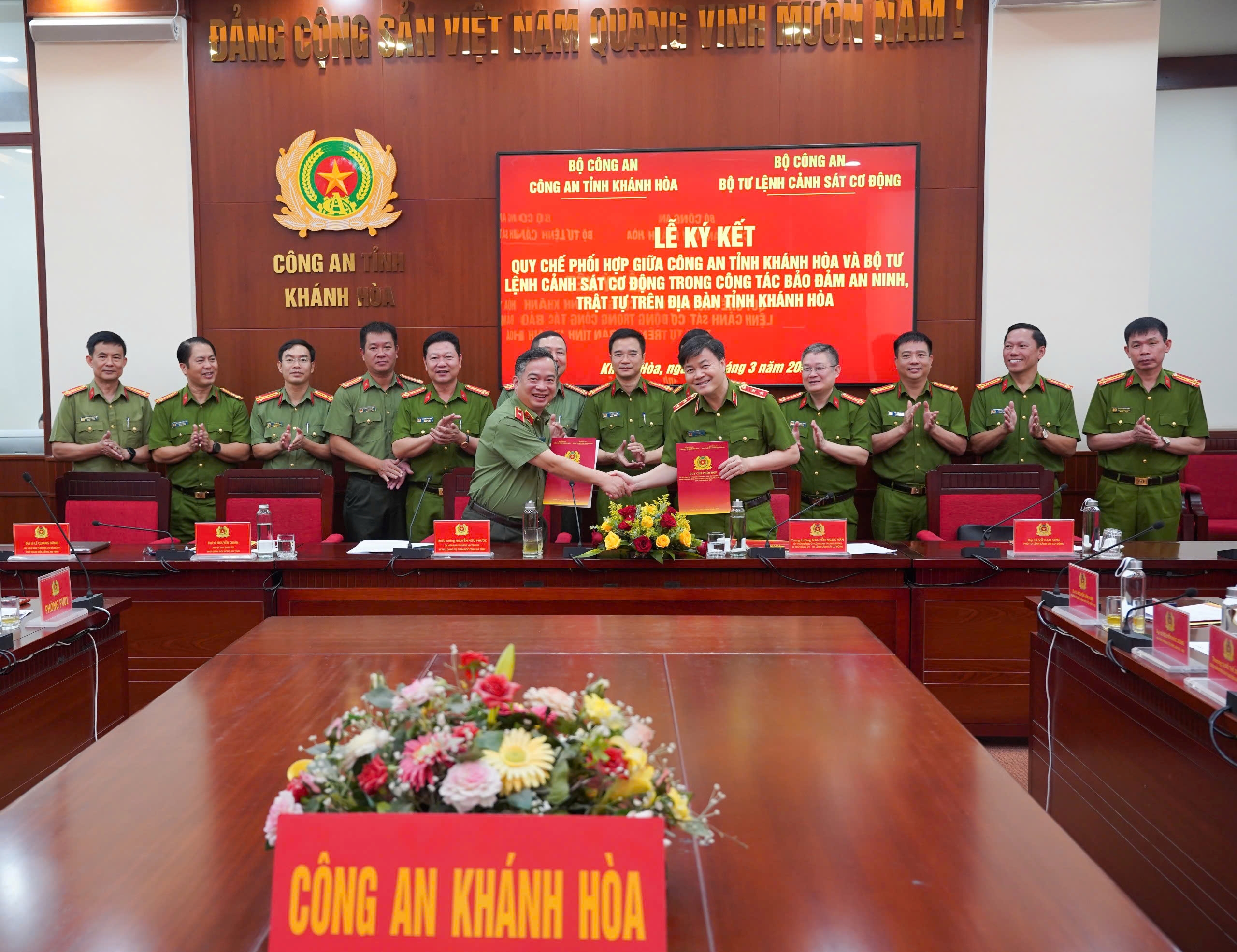 Ký kết quy chế phối hợp bảo đảm An ninh – trật tự trên địa bàn tỉnh Khánh Hòa