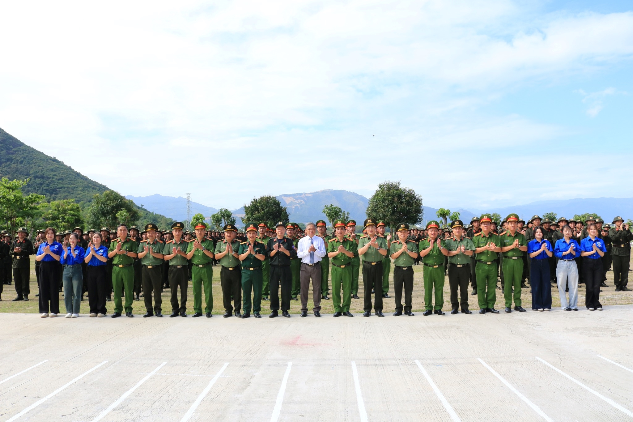 Trung đoàn Cảnh sát cơ động Nam Trung Bộ ra quân huấn luyện chiến sĩ nghĩa vụ CAND năm 2026 và phát động Tết trồng cây