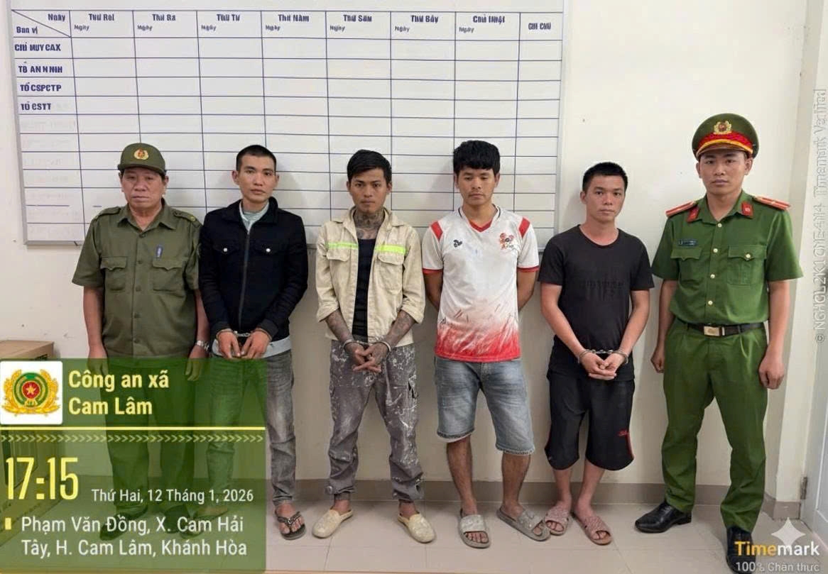 Tạm giữ 4 đối tượng có hành vi mua bán, sử dụng trái phép ma túy