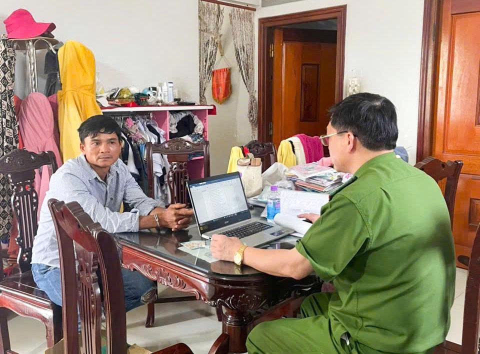 Bắt quả tang 02 vợ chồng nuôi nhốt động vật nguy cấp, quý hiếm