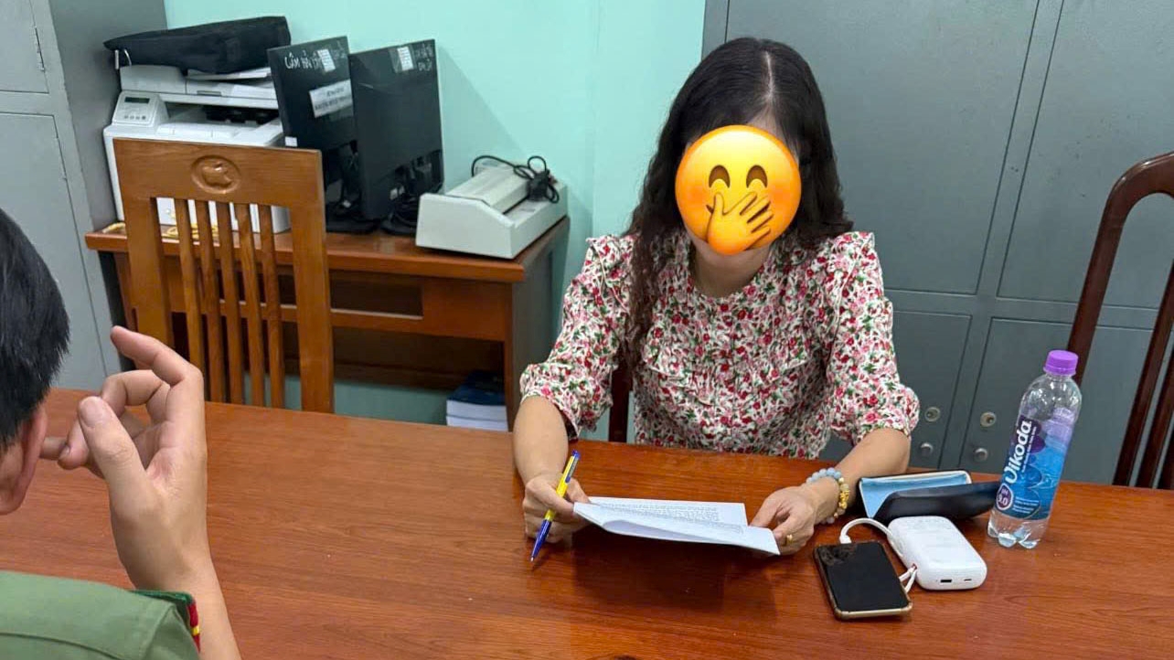 Công an tỉnh Khánh Hòa làm việc với chủ tài khoản Facebook 