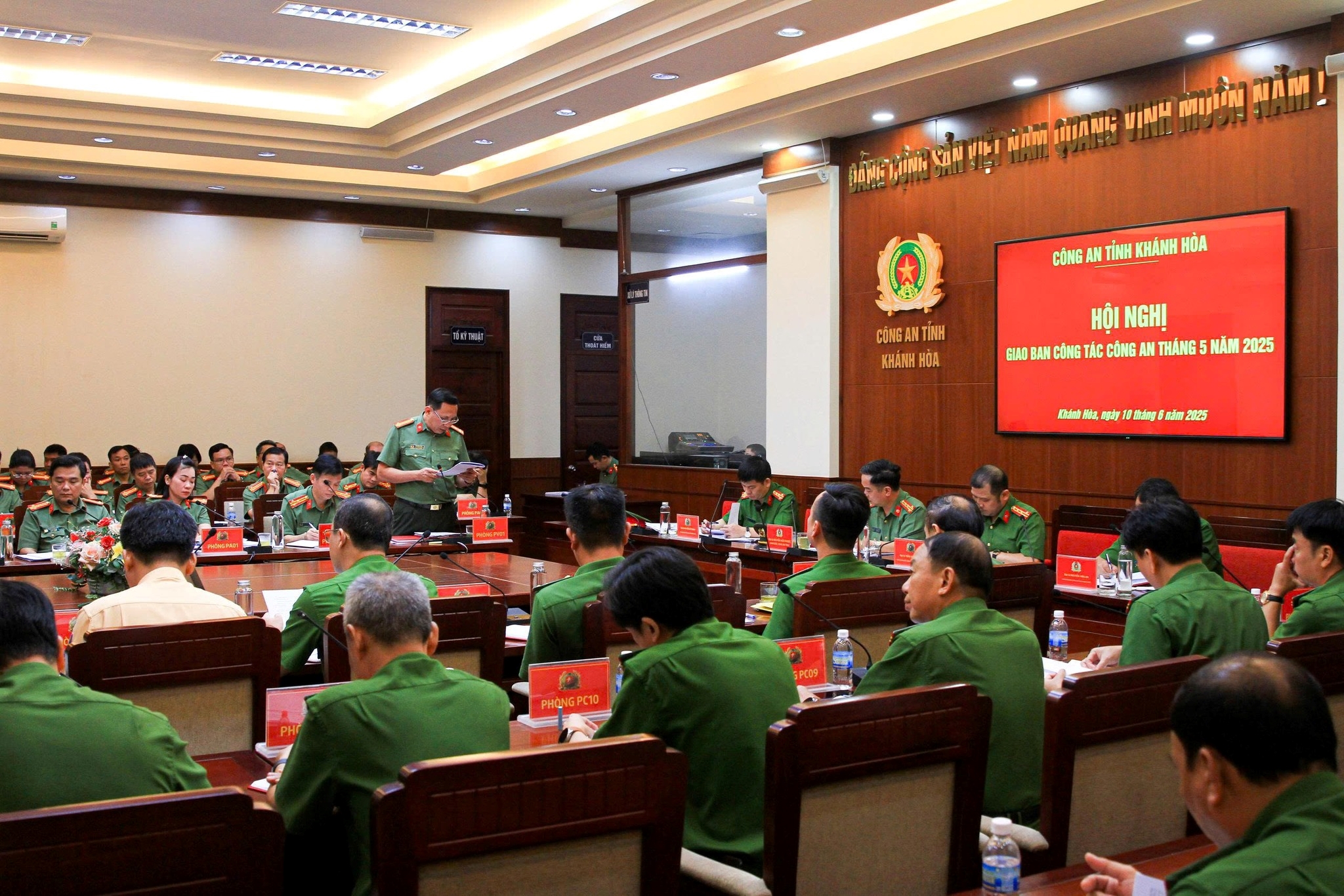 Công an Khánh Hòa giao ban công tác tháng 5 năm 2025