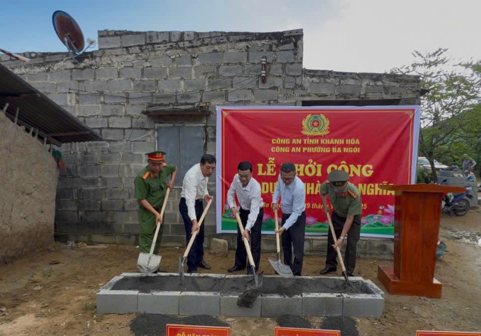Công an phường Ba Ngòi khởi công 4 căn nhà tình nghĩa cho người nghèo