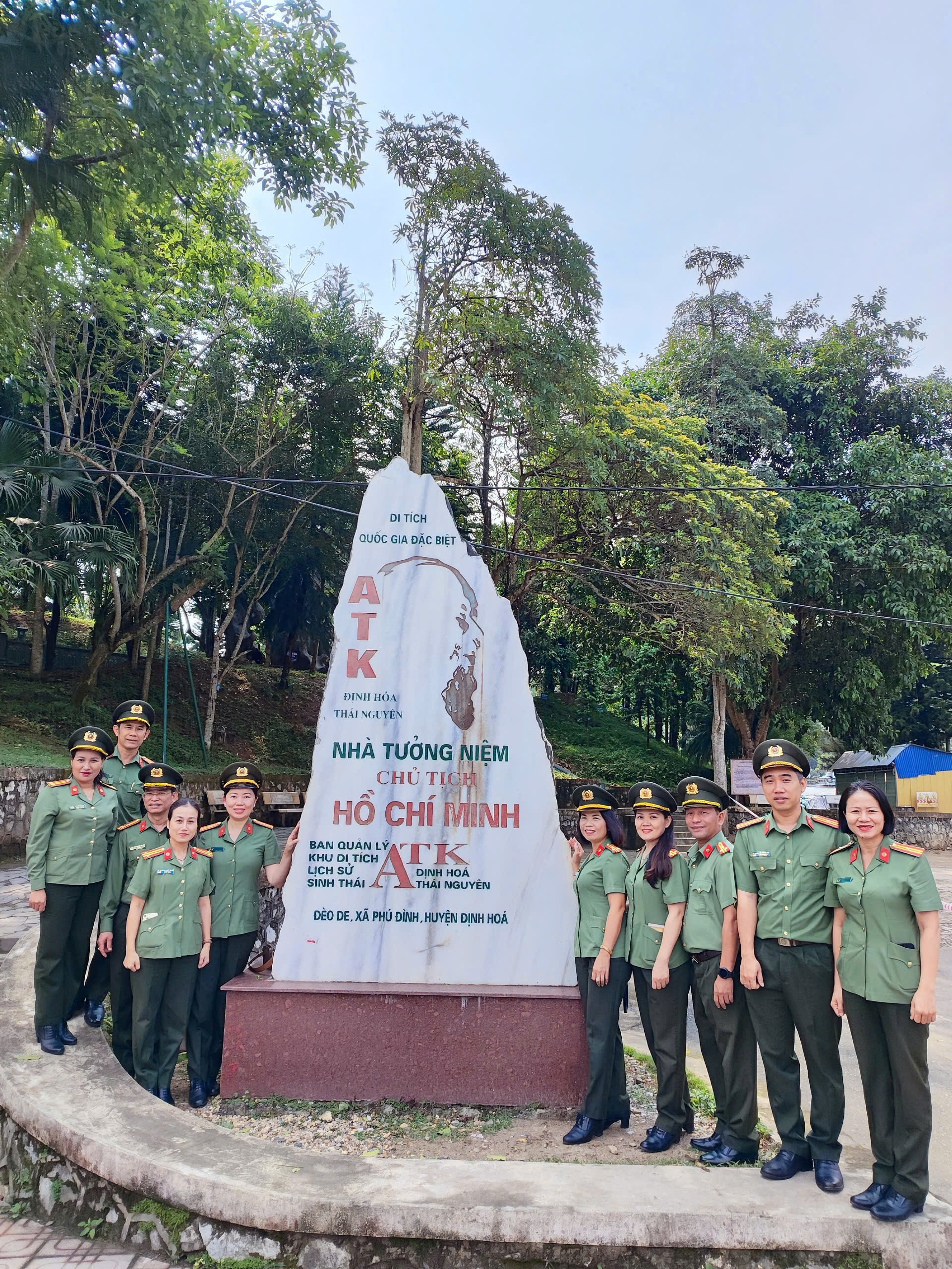 Công đoàn Công an tỉnh Khánh Hòa tham gia các hoạt động sinh hoạt chính trị