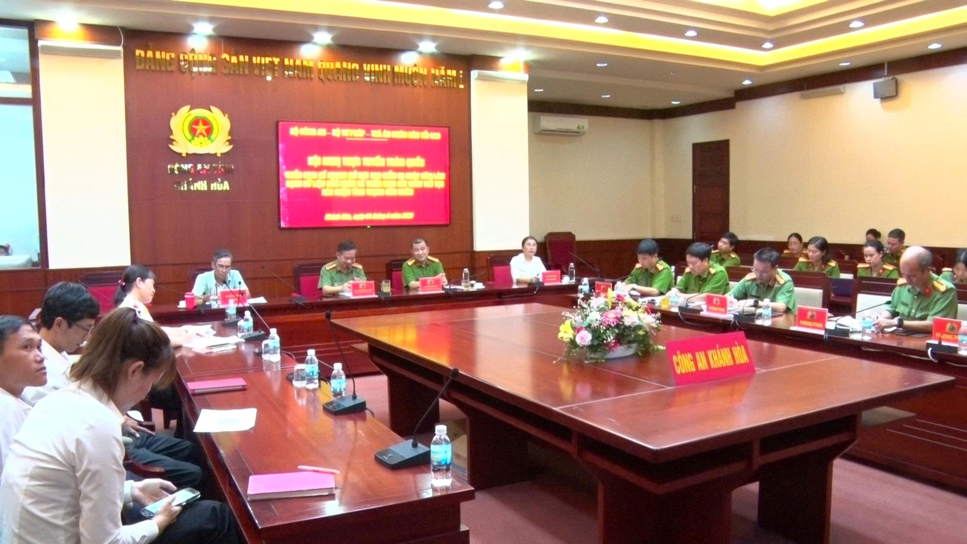 Triển khai mở đợt cao điểm làm sạch dữ liệu hôn nhân và triển khai cắt giảm thủ tục xác nhận tình trạng hôn nhân