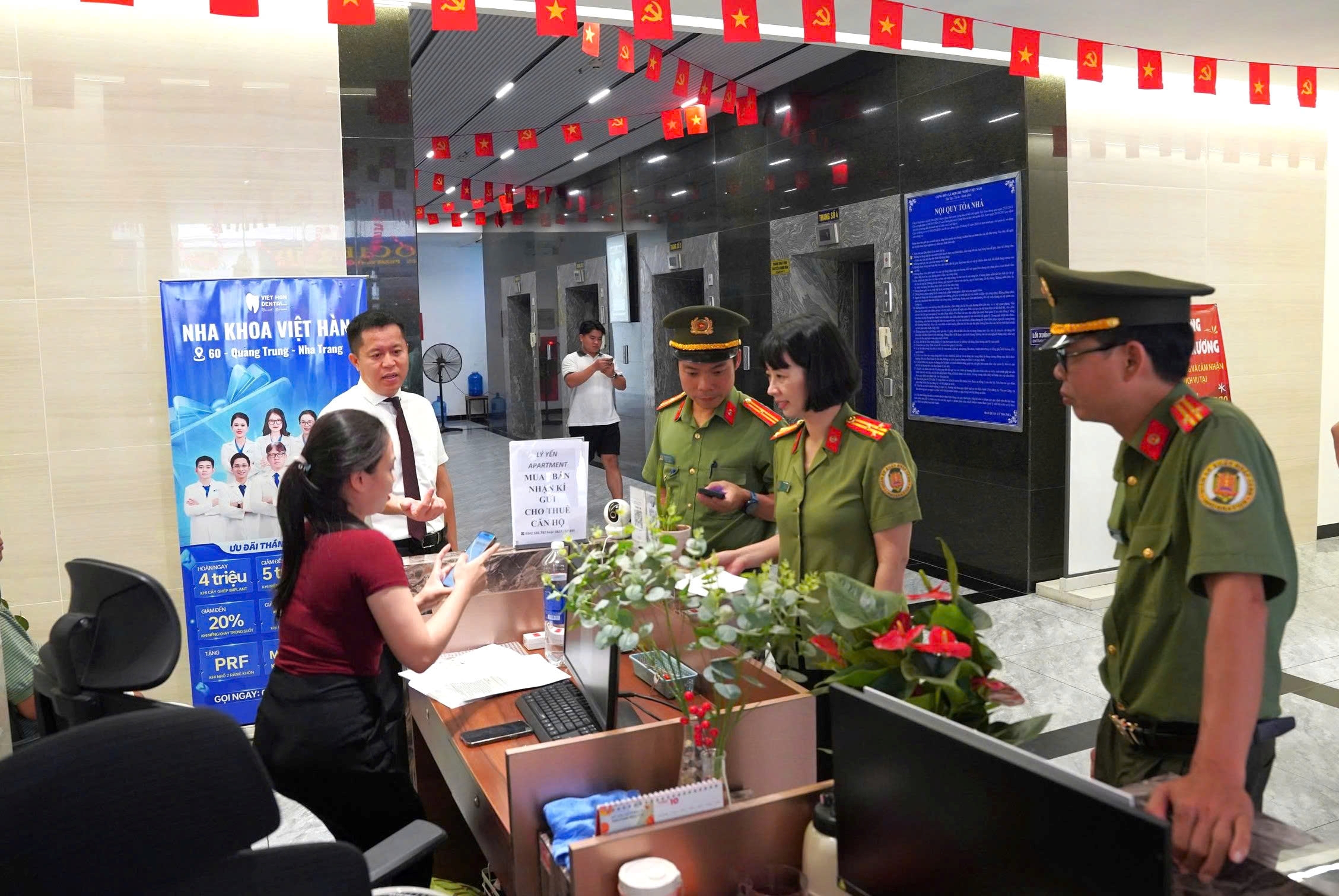 Tăng cường kiểm tra, xử lý vi phạm liên quan đến cư trú, hoạt động của người nước ngoài