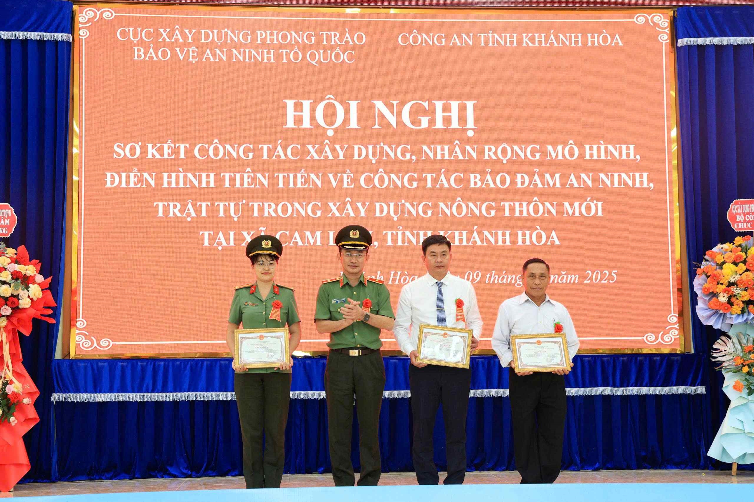 Sơ kết công tác xây dựng, nhân rộng mô hình, điển hình tiên tiến về bảo đảm ANTT trong xây dựng nông thôn mới tại xã Cam Lâm