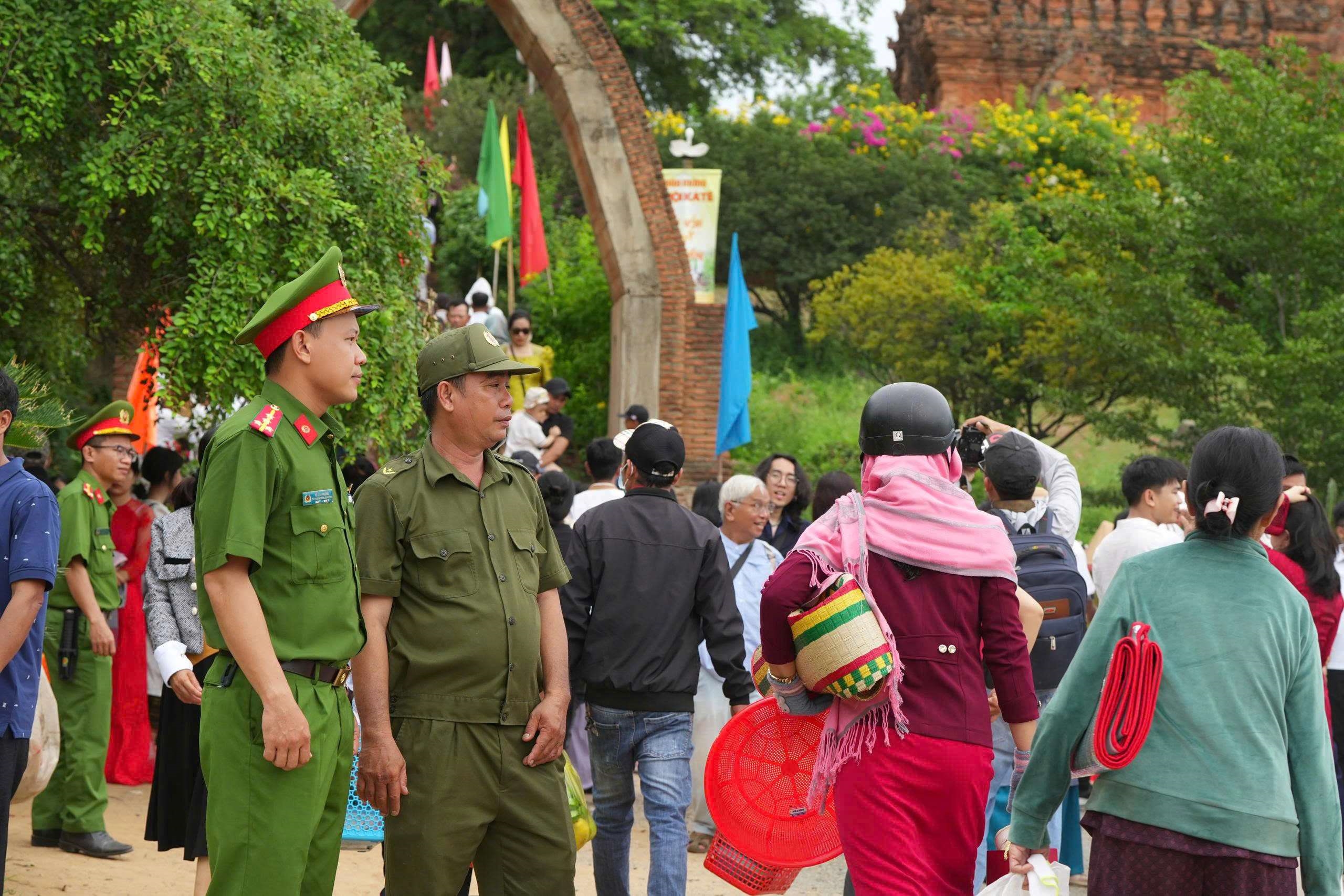 Lực lượng Công an bảo đảm an ninh, an toàn lễ hội Katê năm 2025