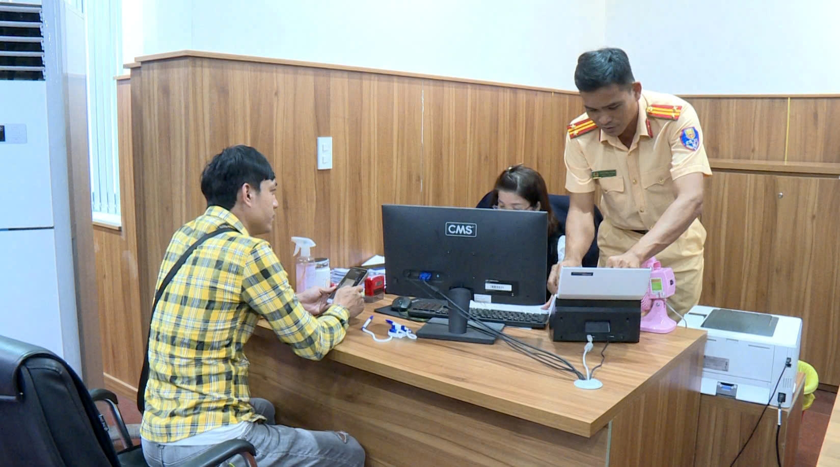 Công an tỉnh Khánh Hoà: Tổng rà soát làm sạch dữ liệu giấy phép lái xe