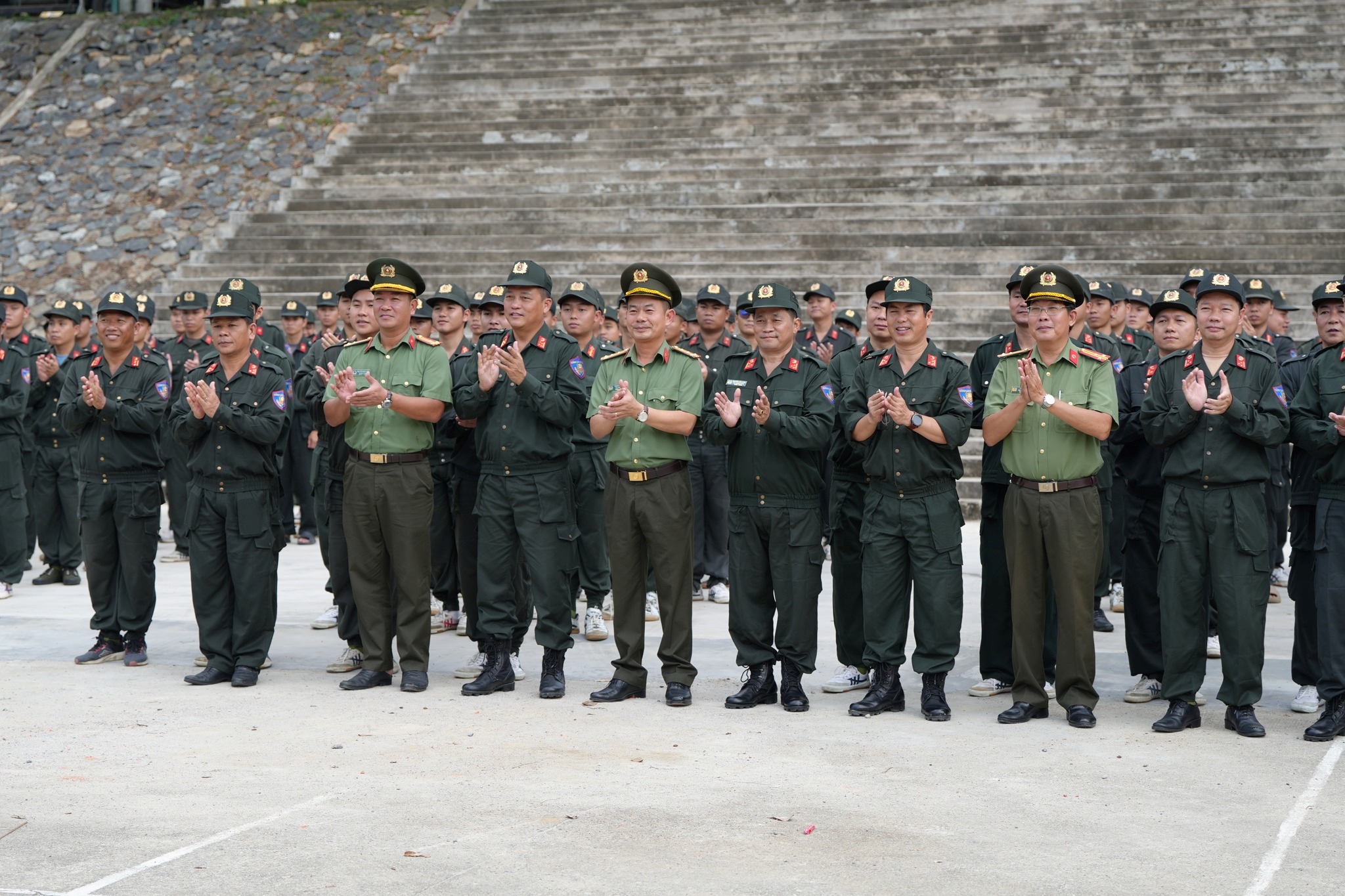 Lãnh đạo Công an tỉnh gặp mặt cảm ơn Công an TP. Hồ Chí Minh hỗ trợ nhân dân Khánh Hòa