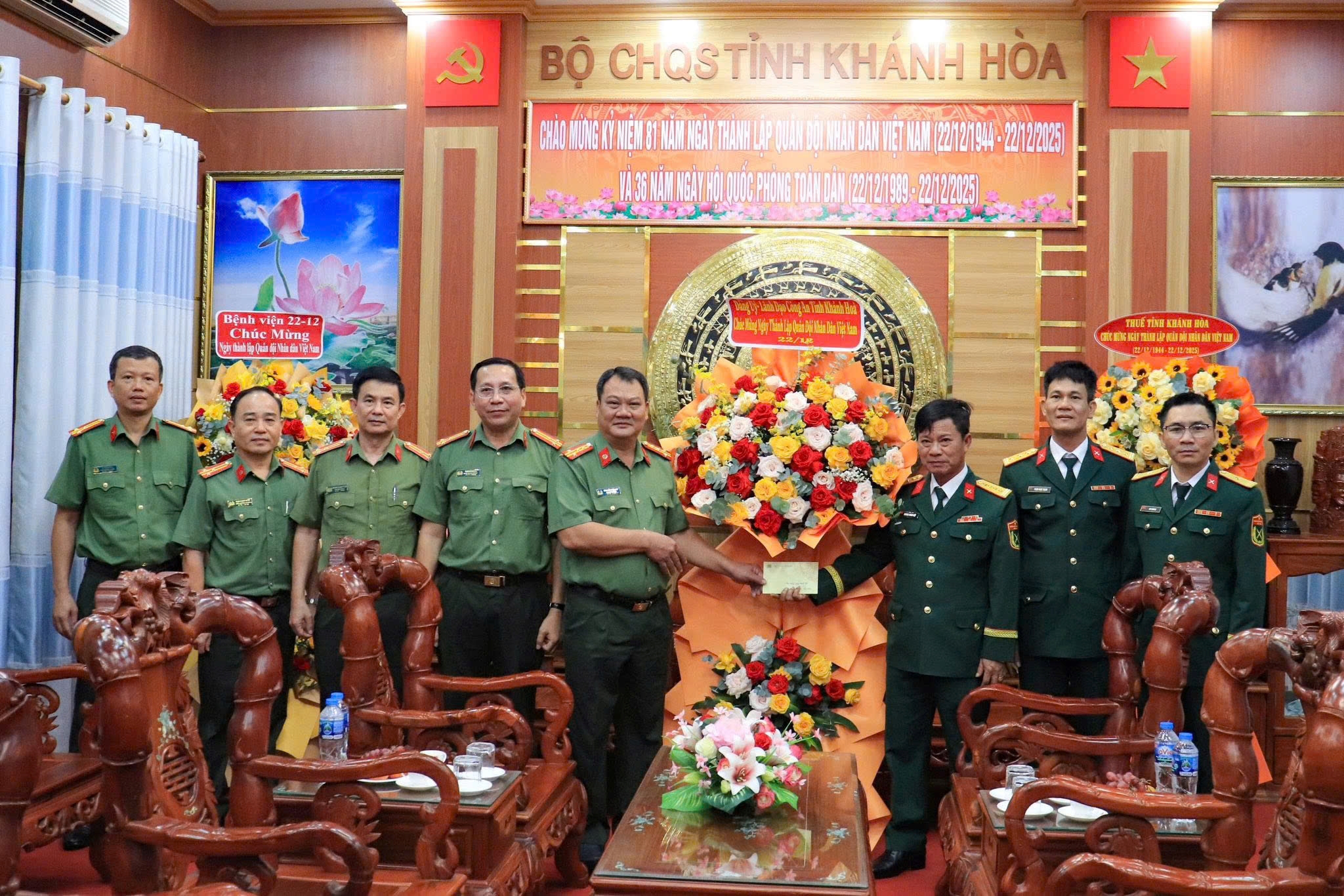 Công an tỉnh Khánh Hoà chúc mừng các đơn vị quân đội nhân dịp 22/12