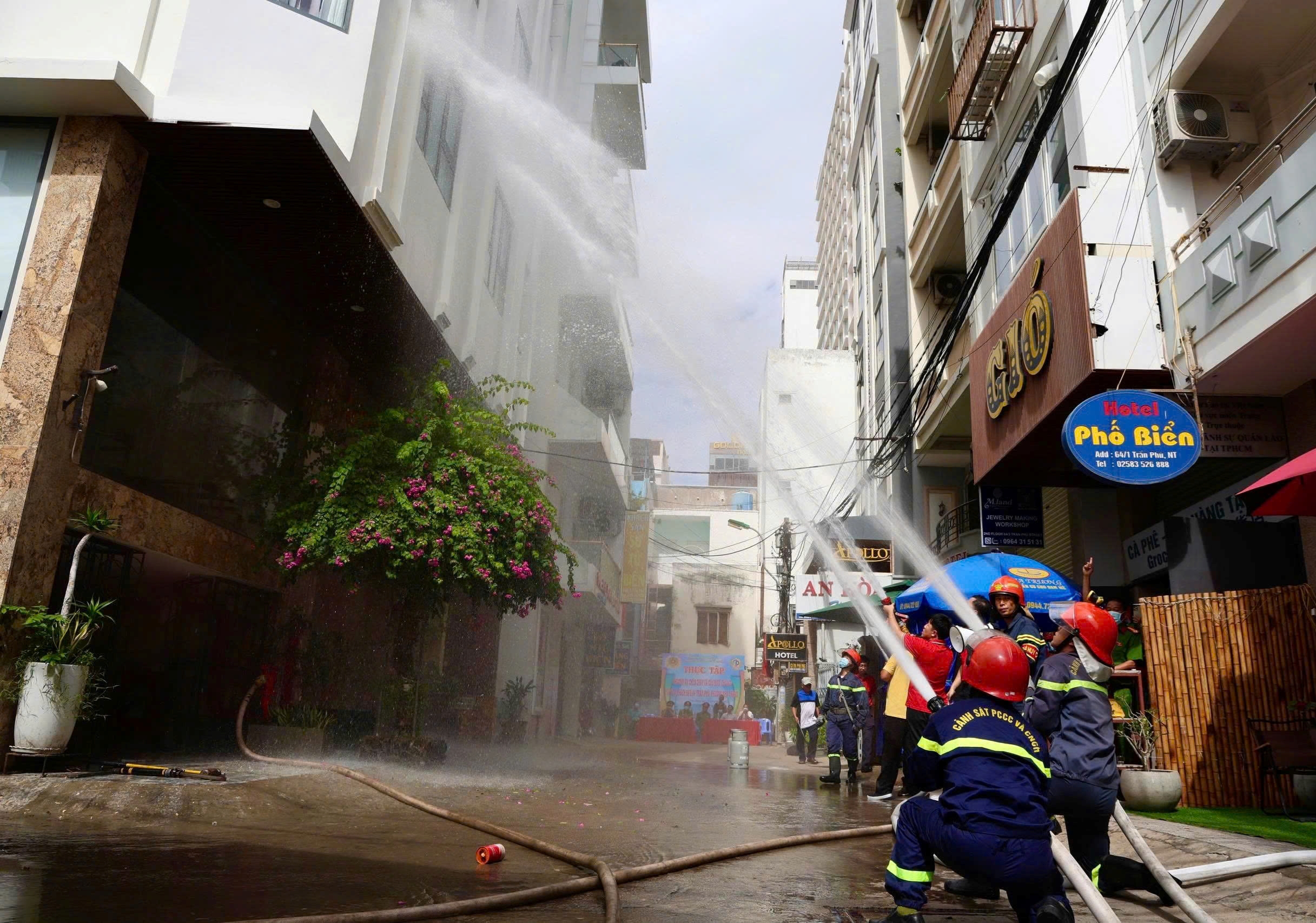 Thực tập phương án chữa cháy và cứu nạn cứu hộ tại cụm khách sạn 64 Trần Phú