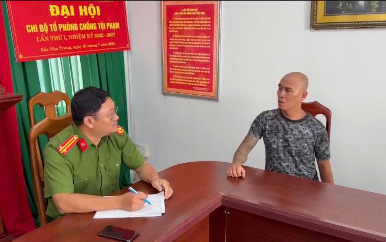 Đấu tranh làm rõ đối tượng cướp giật dây chuyền vàng của một phụ nữ ở Khánh Hòa