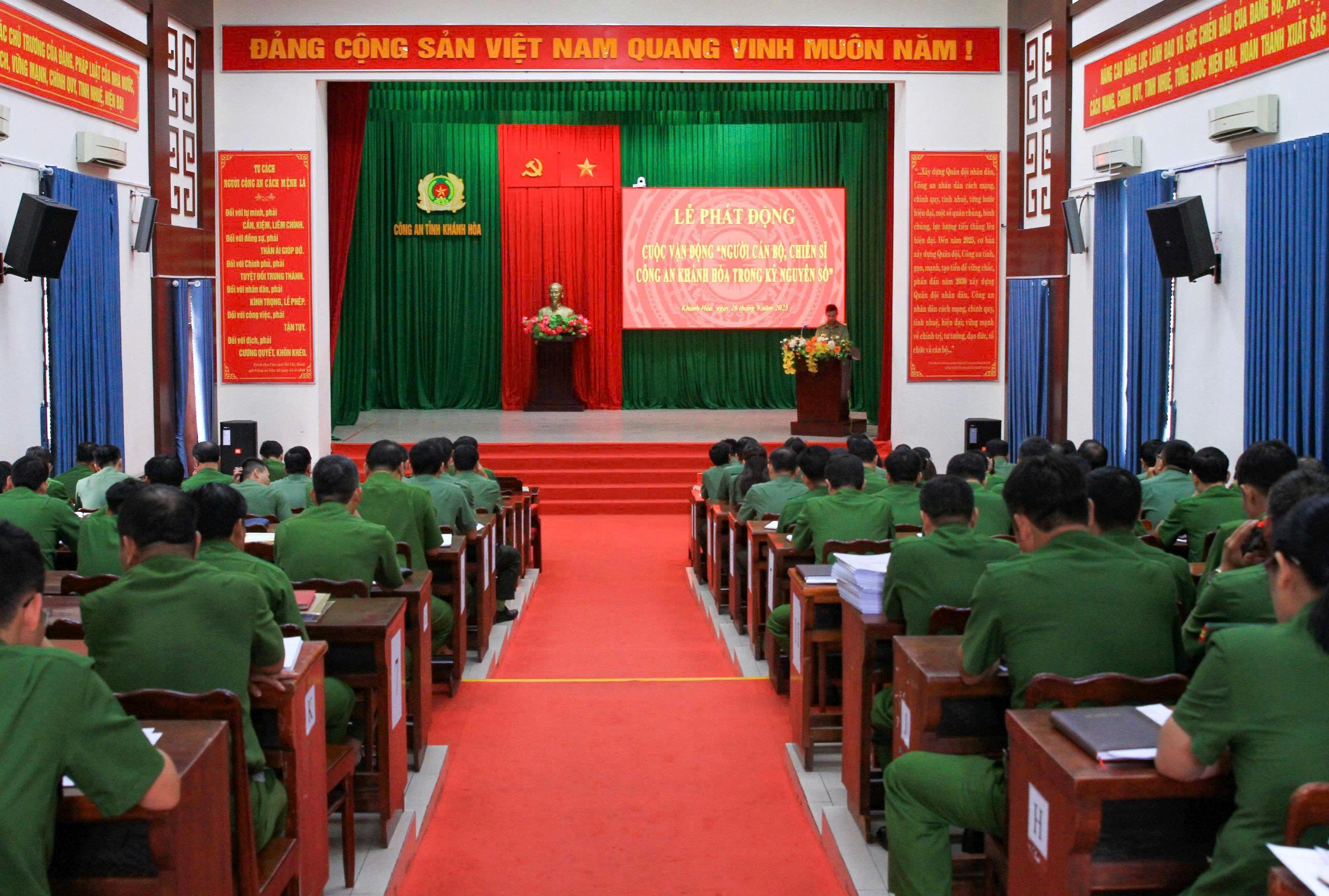 Phát động Cuộc vận động “Người cán bộ, chiến sĩ Công an Khánh Hoà trong kỷ nguyên số”