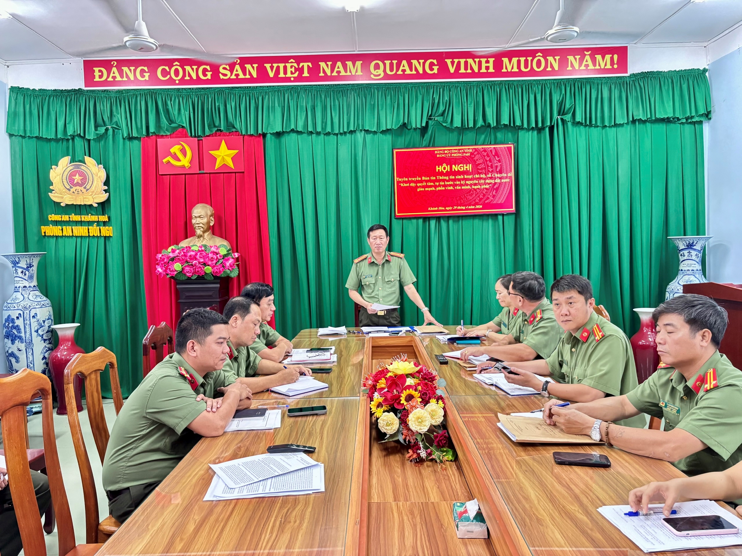 Đảng bộ Phòng An ninh đối ngoại tổ chức sinh hoạt chuyên đề 