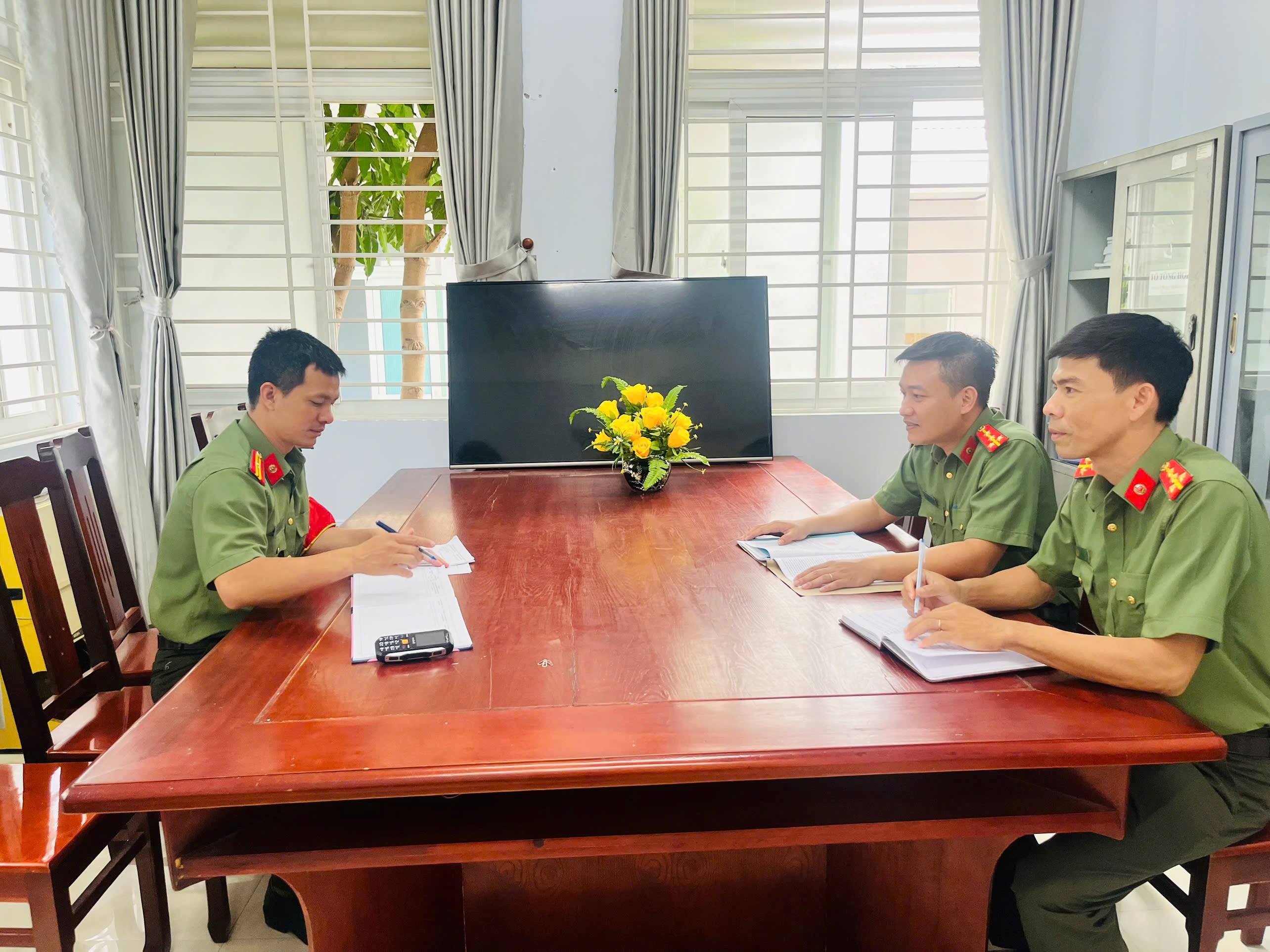 Phòng An ninh đối ngoại tăng cường công tác bảo đảm an ninh đối ngoại ngay từ địa bàn cơ sở