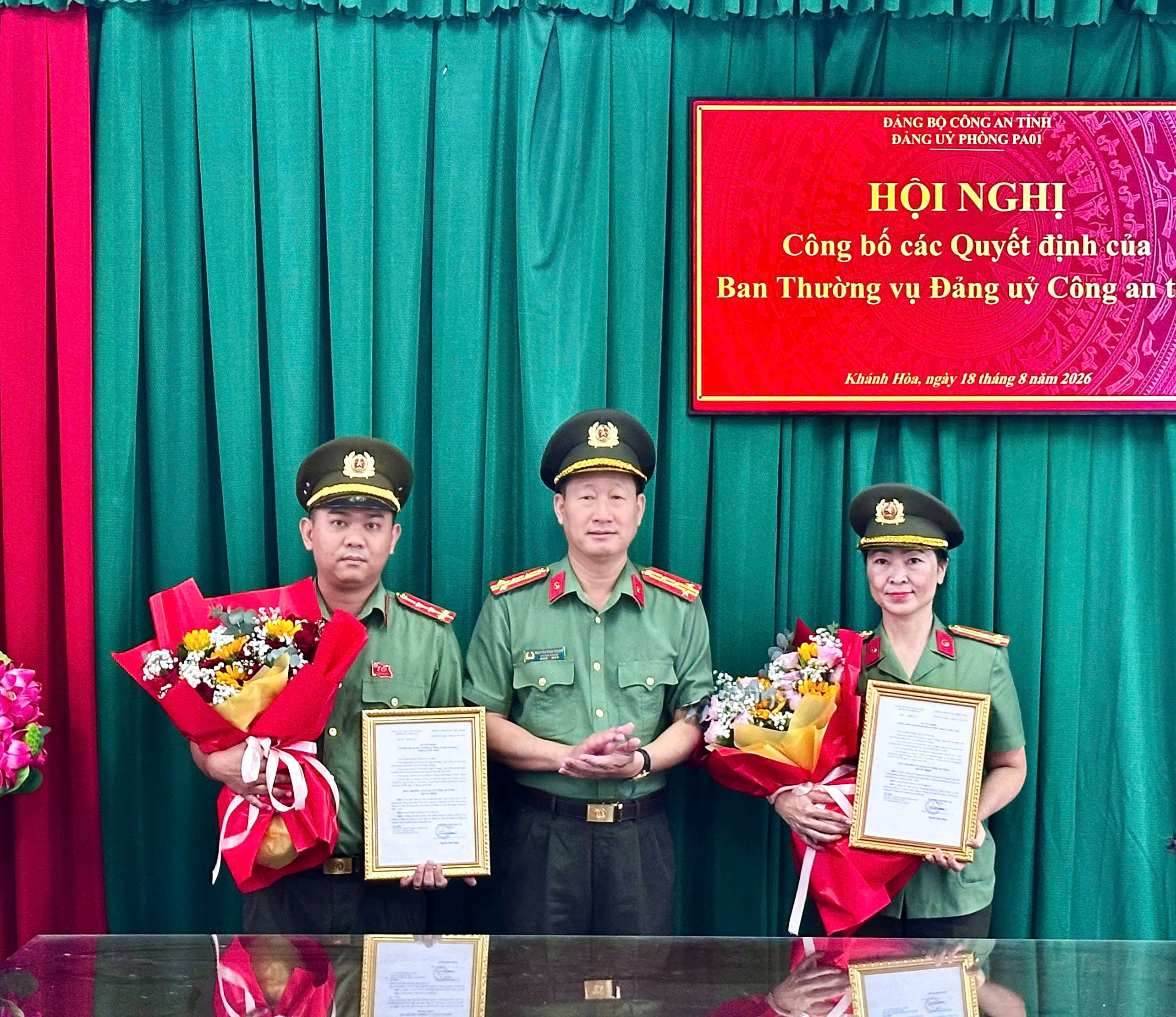 Đảng ủy Phòng An ninh đối ngoại tổ chức Lễ công bố các quyết định của Ban Thường vụ Đảng ủy Công an tỉnh