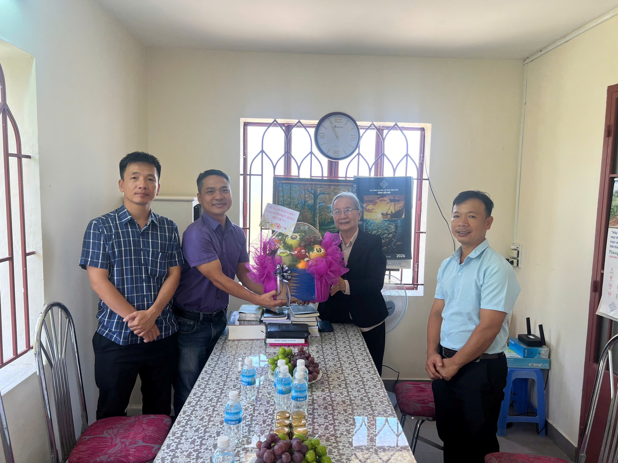 Thăm chúc mừng Đại hội lần thứ VII Hội Thánh Tin lành Việt Nam (miền Nam) tỉnh Khánh Hoà