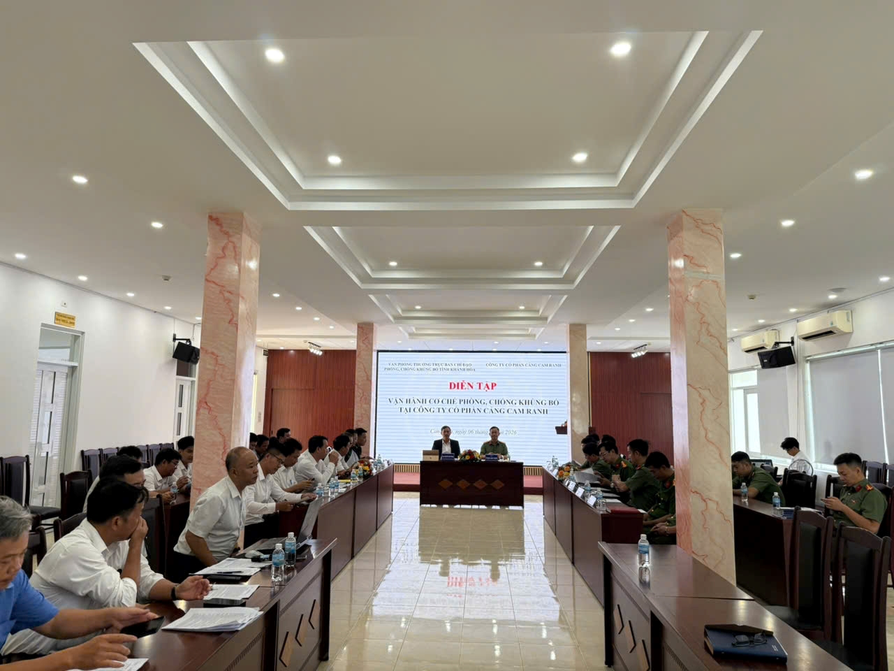 Tổ chức Hội nghị triển khai phương án và diễn tập vận hành cơ chế phòng, chống khủng bố tại Công ty Cổ phần Cảng Cam Ranh