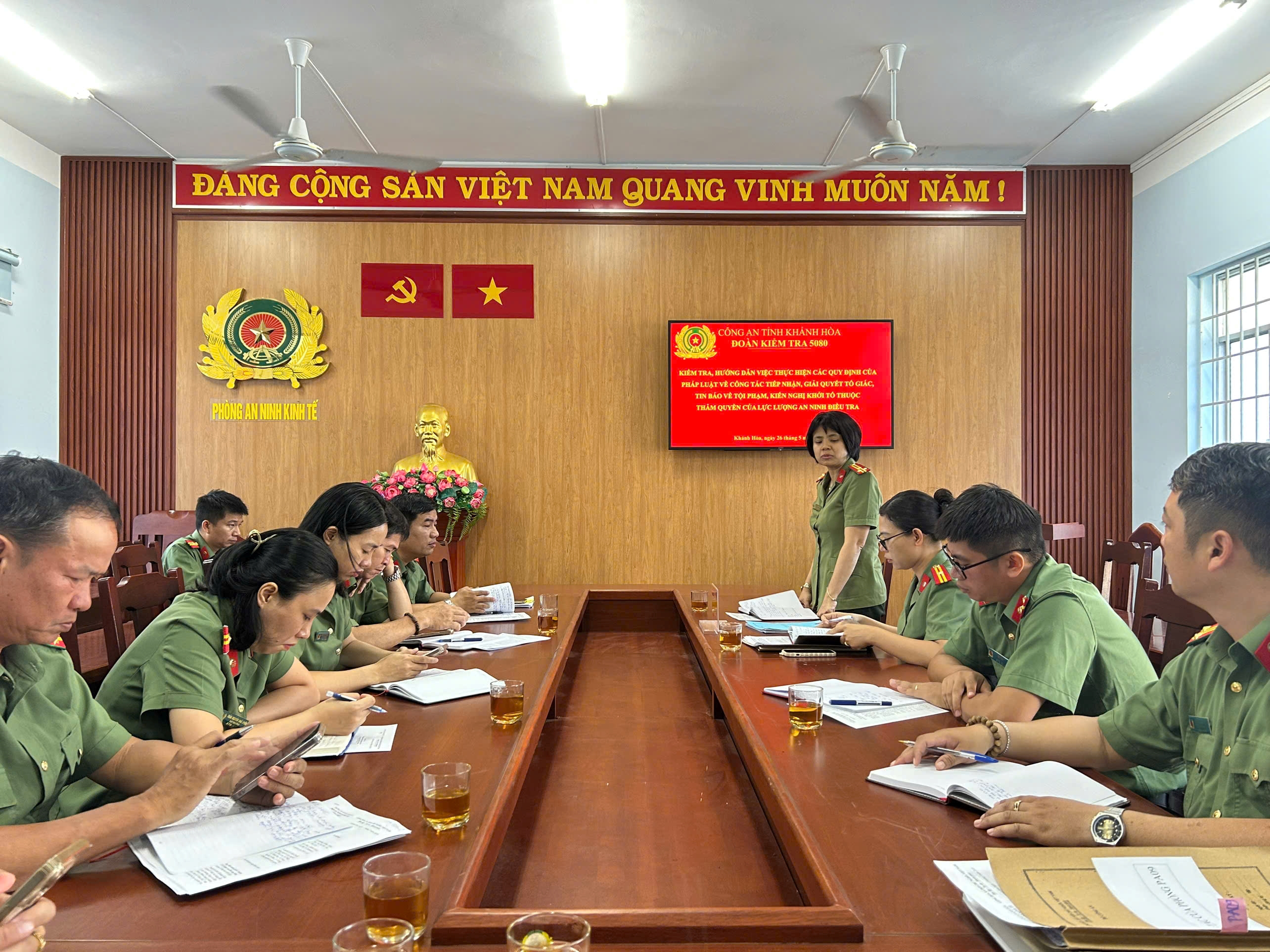 Kiểm tra, hướng dẫn công tác tiếp nhận, giải quyết tố giác, tin báo về tội phạm, kiến nghị khởi tố tại Phòng An ninh kinh tế