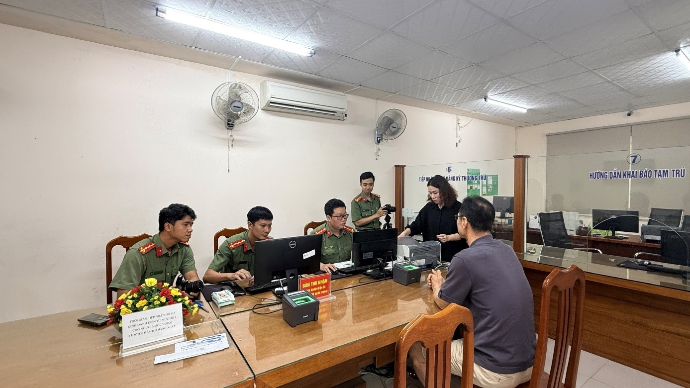 Thông báo tăng cường, hướng dẫn quy trình mới về cấp tài khoản định danh điện tử cho người nước ngoài trên địa bàn tỉnh Khánh Hòa