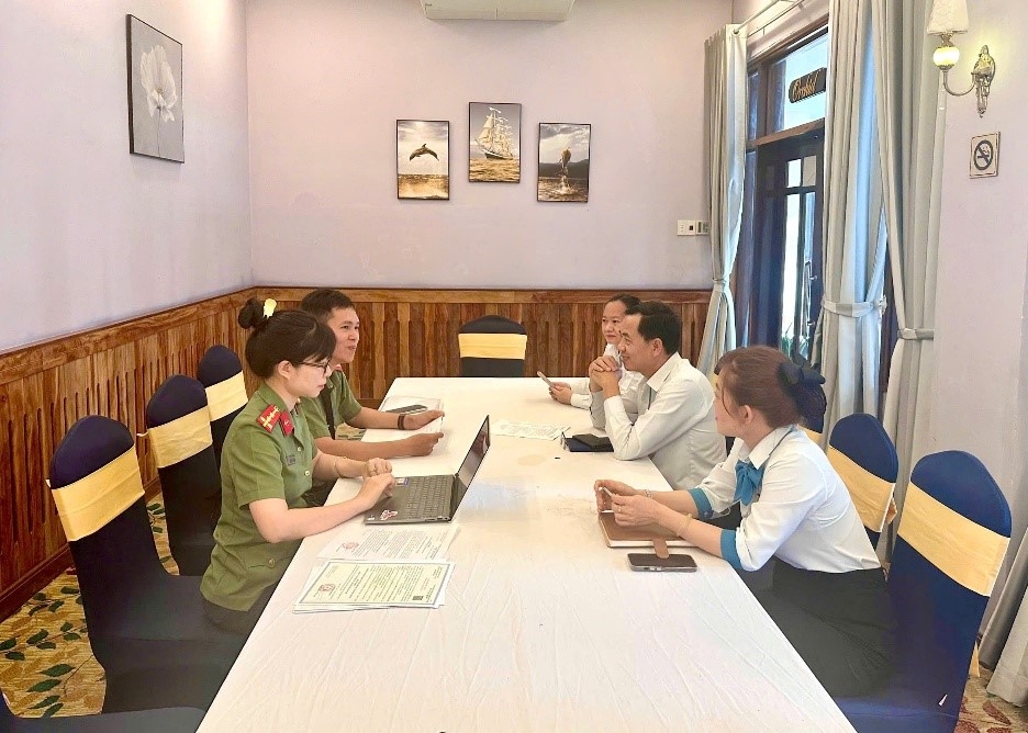 Chủ động công tác hướng dẫn, rà soát cư trú, hoạt động của người nước ngoài tại khu vực phía nam tỉnh Khánh Hòa