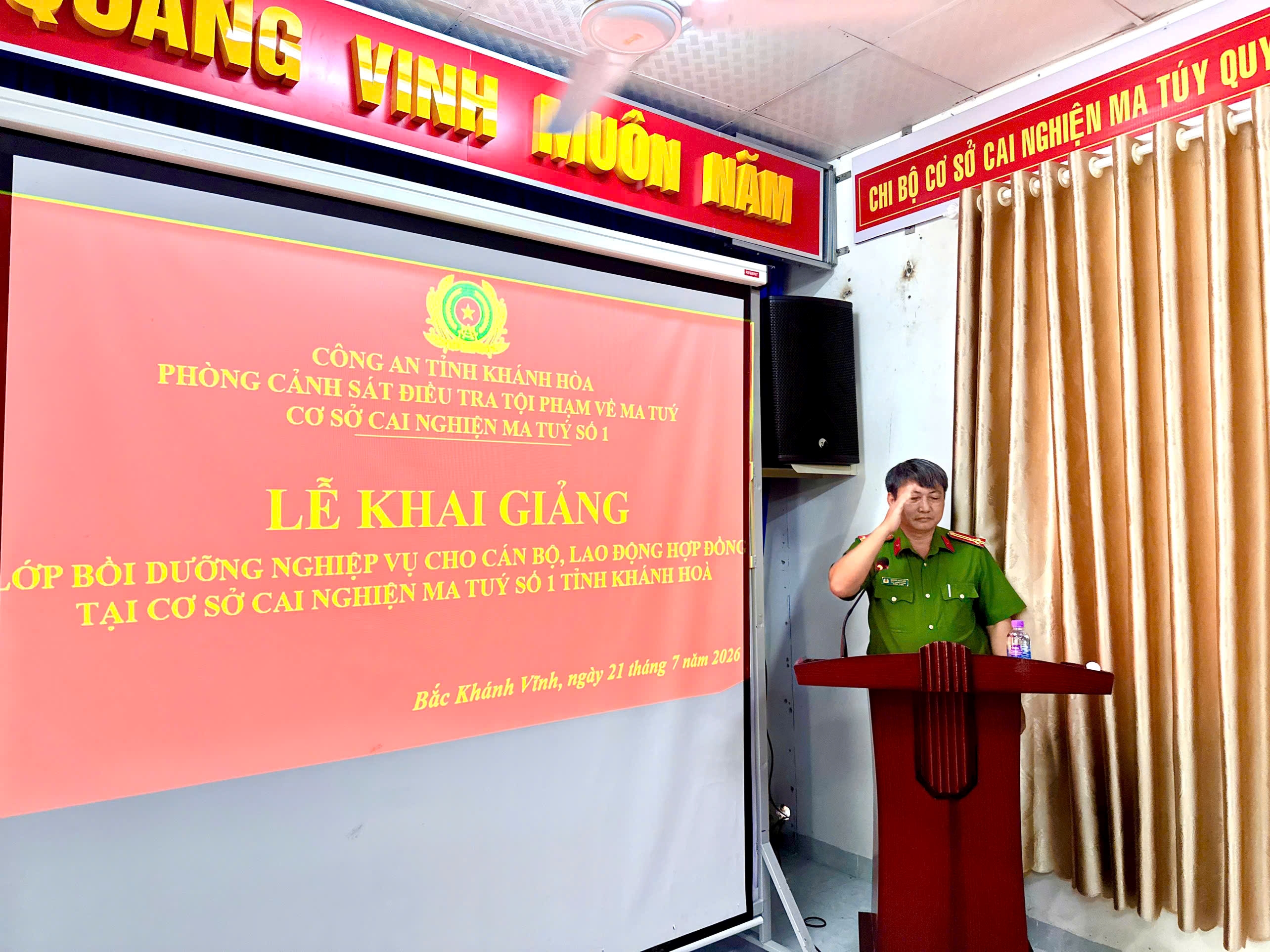 Khai giảng lớp bồi dưỡng nghiệp vụ cho cán bộ, người lao động hợp đồng tại Cơ sở cai nghiện ma túy số 1 tỉnh Khánh Hòa