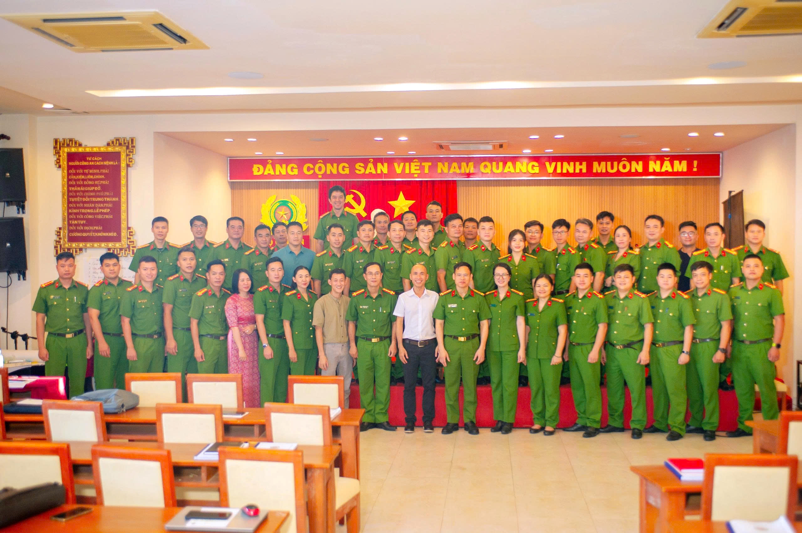 Bế giảng lớp tập huấn giảng viên nguồn về công tác cai nghiện và quản lý sau cai nghiện ma túy