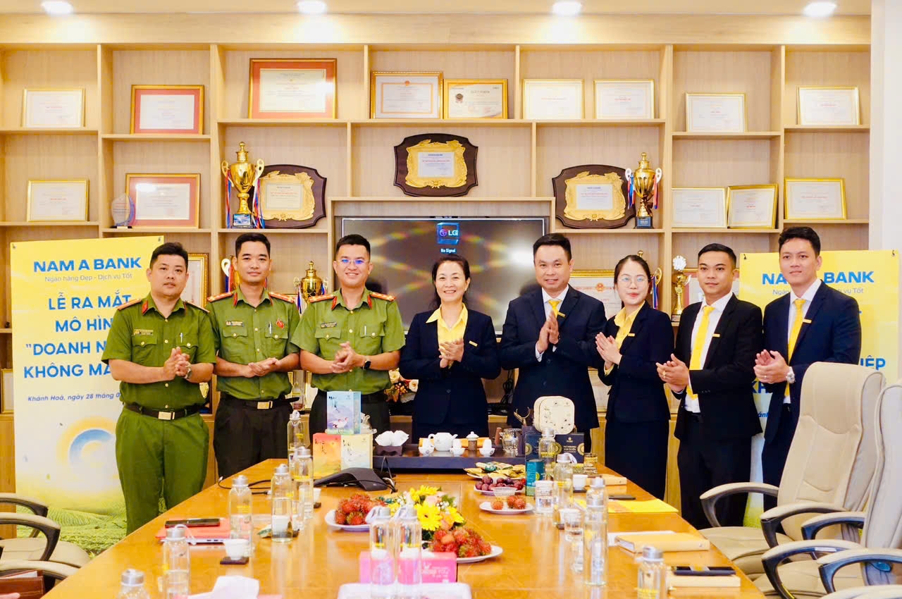 Phòng Cảnh sát điều tra tội phạm về ma túy phối hợp tổ chức tuyên truyền pháp luật và ra mắt mô hình “Doanh nghiệp không ma túy” tại Nam A Bank Ninh Thuận