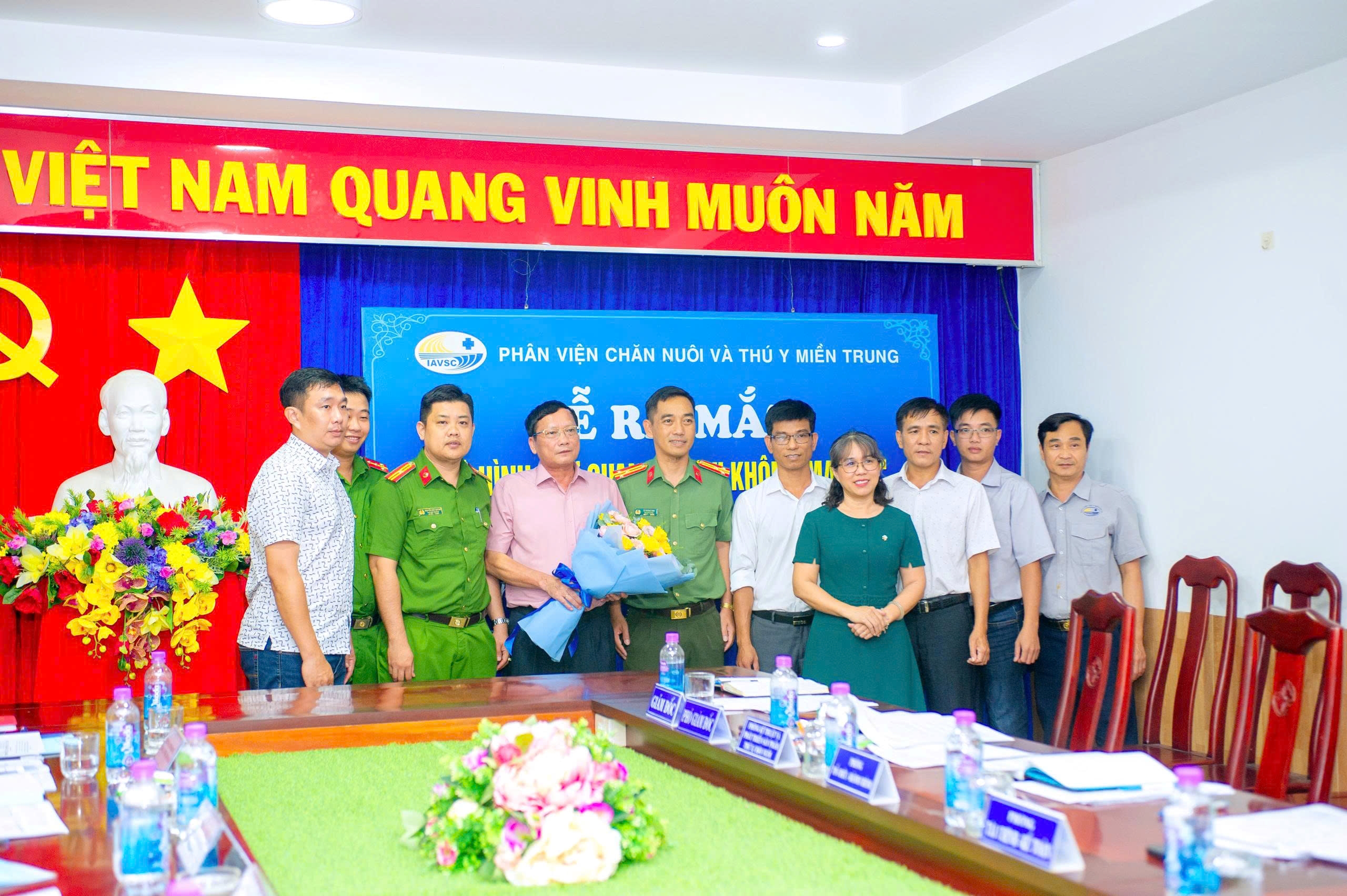 Ra mắt mô hình 
