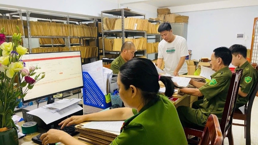 Khẩn trương rà soát hồ sơ, tài liệu phục vụ công tác số hóa hồ sơ cư trú tại Công an cấp xã trên địa bàn tỉnh