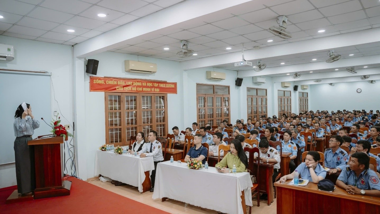 Đẩy mạnh công tác phối hợp huấn luyện, cấp chứng chỉ nghiệp vụ cho lực lượng dịch vụ bảo vệ
