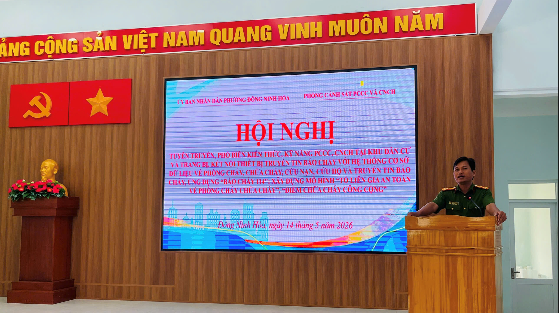 Đông Ninh Hòa tập huấn phòng cháy, chữa cháy và ứng dụng công nghệ báo cháy cho gần 150 cá nhân