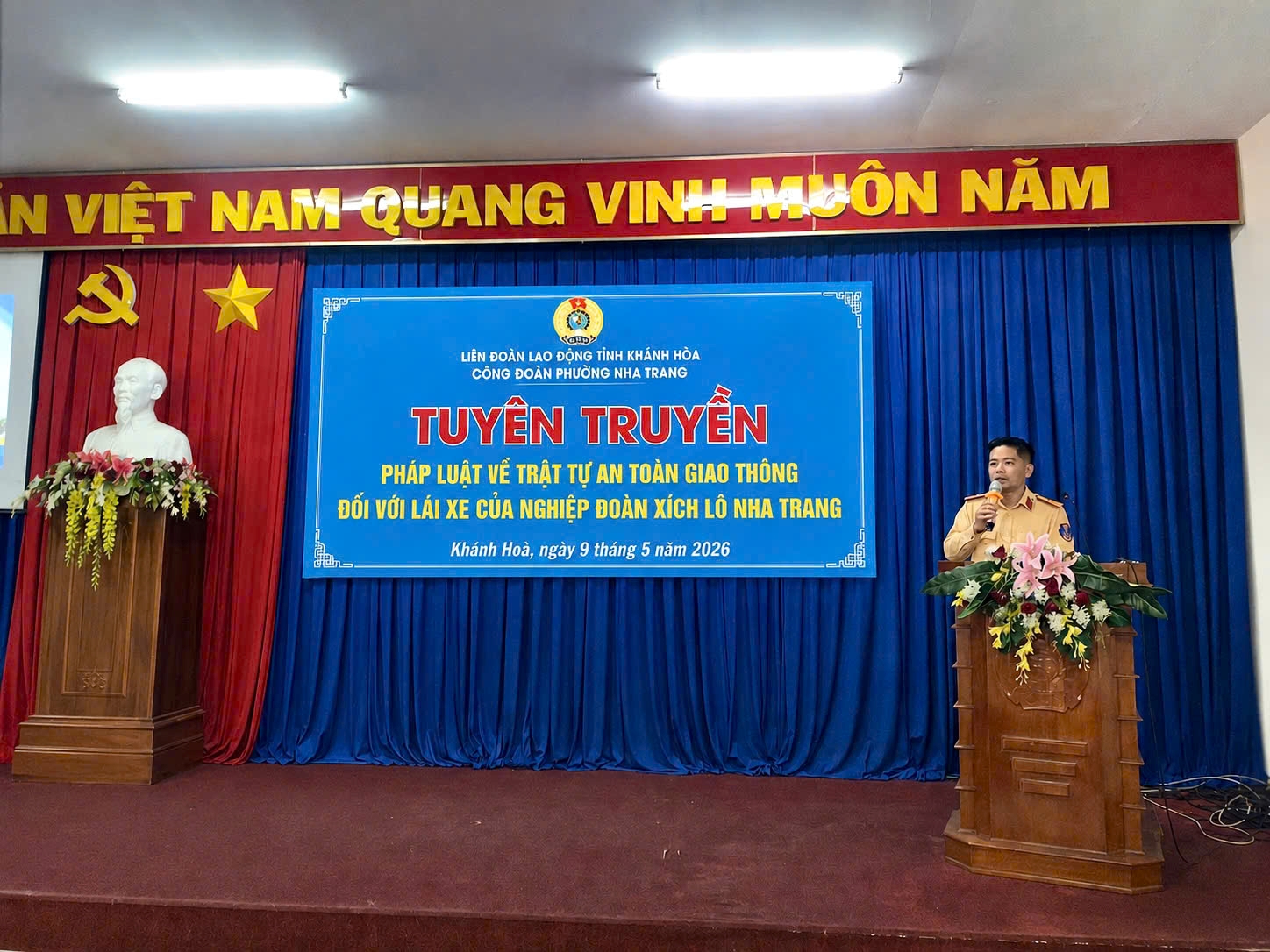 Tuyên truyền Luật Luật Trật tự, an toàn giao thông cho thành viên Nghiệp đoàn xích lô du lịch Nha Trang