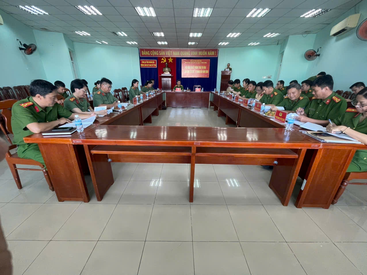 Cụm Thi đua Khối Cảnh sát quản lý hành chính Công an tỉnh tổ chức Hội nghị sơ kết phong trào thi đua “Vì An ninh Tổ quốc” 6 tháng đầu năm 2026