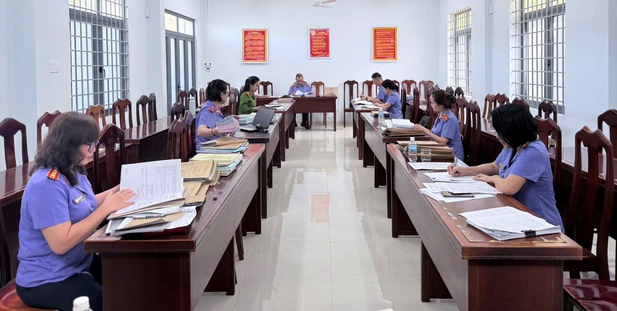 Viện kiểm sát nhân dân tỉnh Khánh Hoà kiểm sát quý II tại Trại Tạm giam số 1