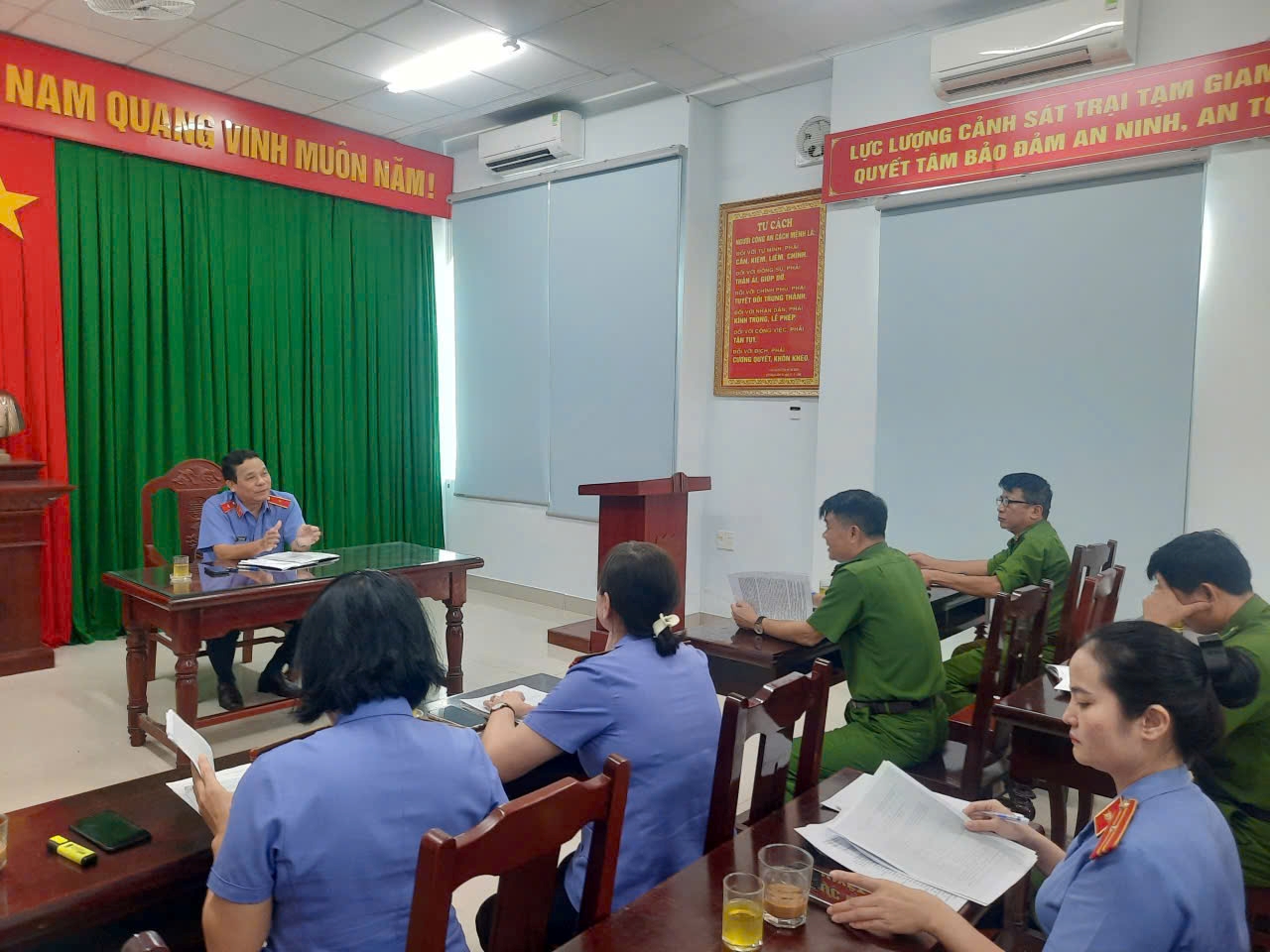 Viện kiểm sát nhân dân tỉnh kiểm sát công tác tạm giữ, tạm giam và thi hành án phạt tù tại Trại tạm giam số 2