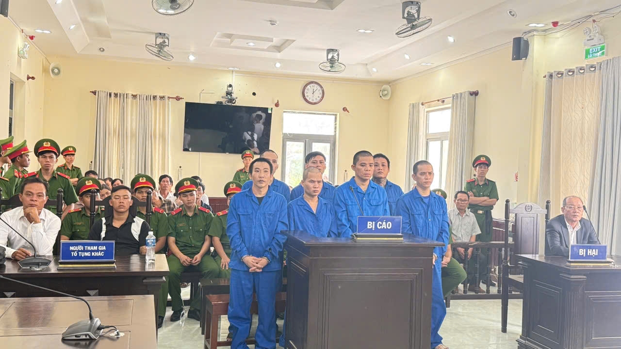 Trại tạm giam số 2 áp giải, bảo vệ an toàn tuyệt đối phiên tòa xét xử vụ án Hình sự sơ thẩm “Cố ý gây thương tích”