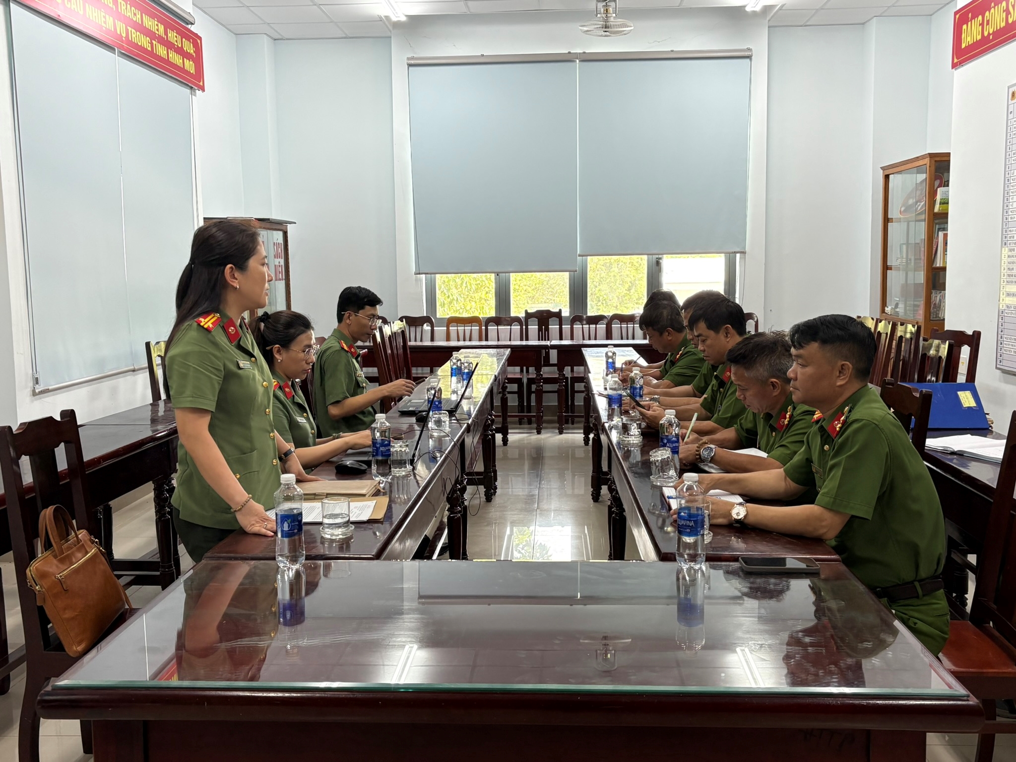 Tổ xác minh của Cơ quan kiểm soát tài sản, thu nhập công an tỉnh kiểm tra tại Trại tạm giam số 2