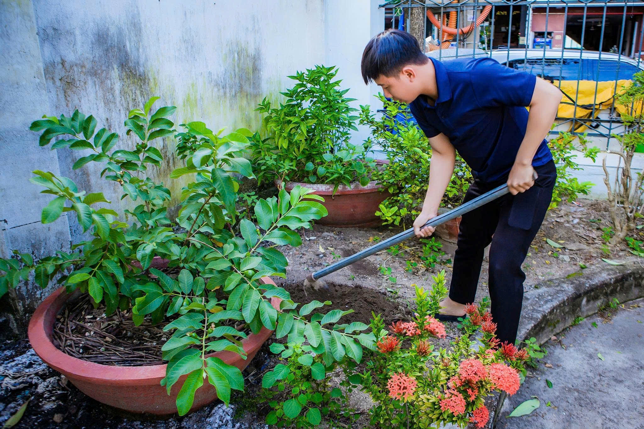 Đoàn cơ sở Phòng Hậu cần - Công an tỉnh Khánh Hòa tổ chức hoạt động hưởng ứng “Ngày Chủ nhật xanh” đồng loạt toàn quốc lần thứ II năm 2026