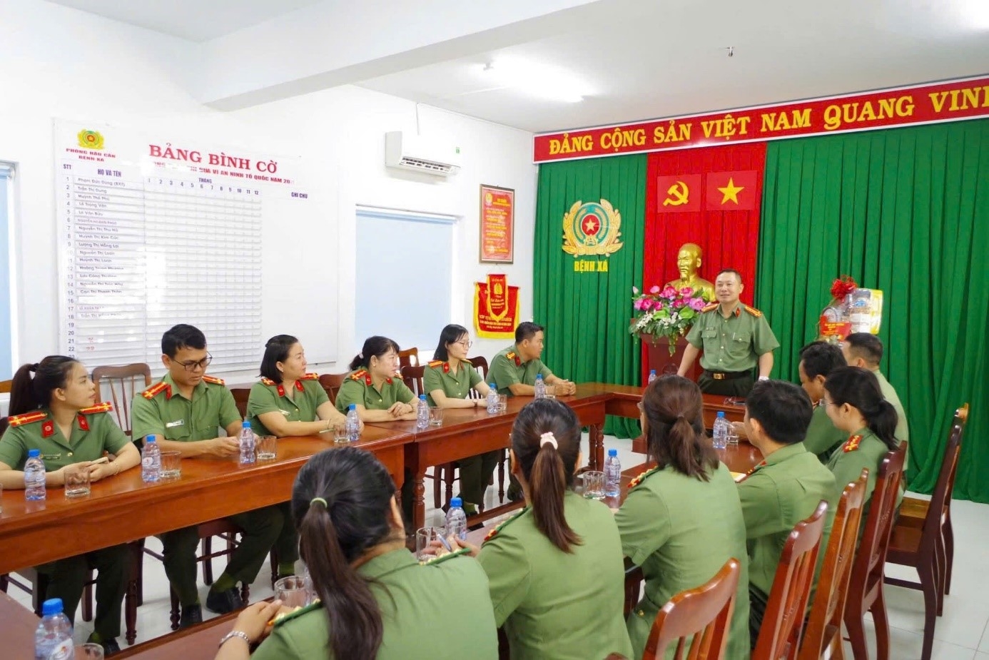 Đoàn công tác Công an tỉnh Khánh Hòa thăm, động viên Bệnh xá 2 nhân kỷ niệm 79 năm Ngày Thương binh - Liệt sĩ