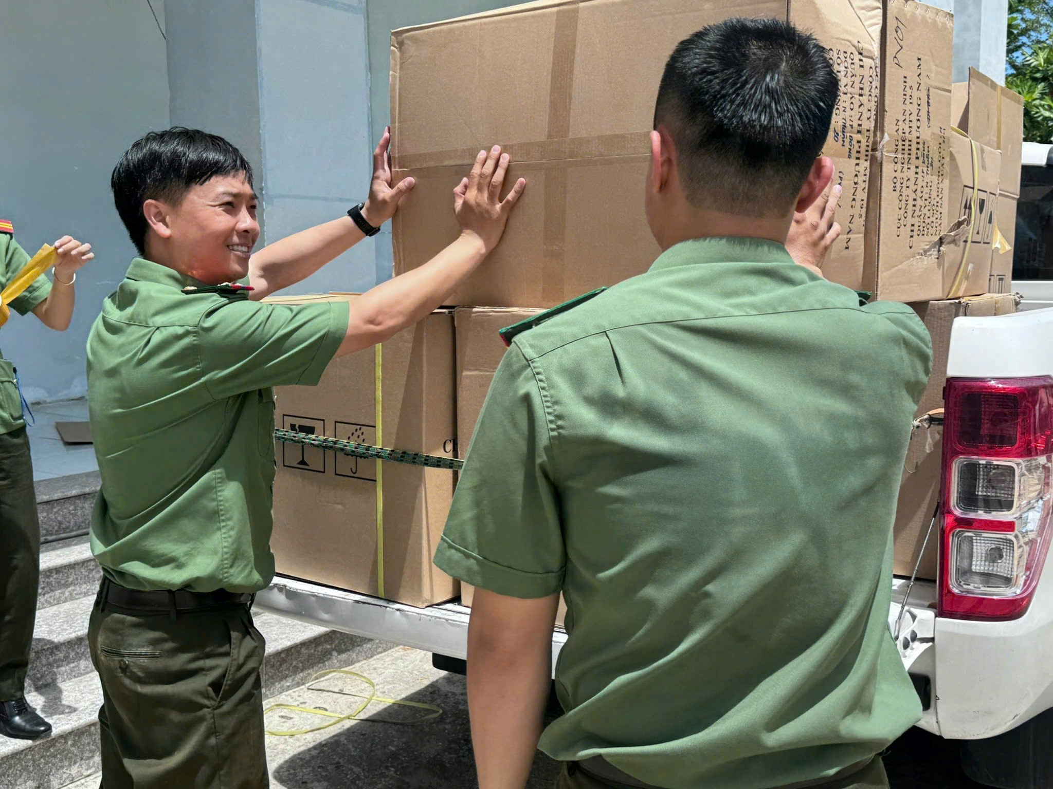 Phòng Hậu cần - Công an tỉnh Khánh Hòa tăng cường hỗ trợ Công an cấp xã từ khi triển khai mô hình Công an địa phương 2 cấp