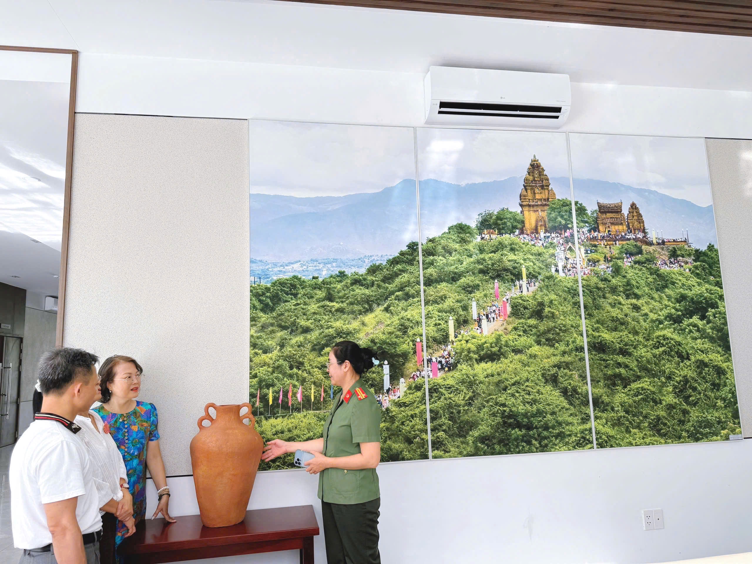 Nhà khách Công an tỉnh: Tích cực hưởng ứng Ngày hội Văn hóa dân tộc Chăm lần thứ VI năm 2026