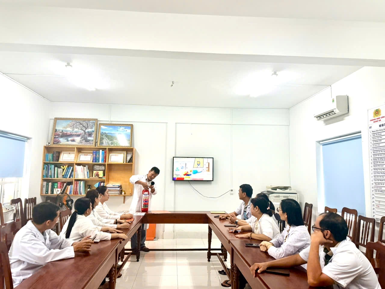 Bệnh xá 2 tổ chức tuyên truyền, phổ biến kiến thức phòng cháy, chữa cháy cho cán bộ, chiến sĩ